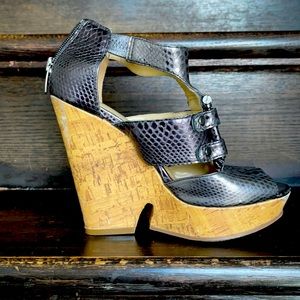 Enzo Angiolini wedge heel. Metallic grey, size 6